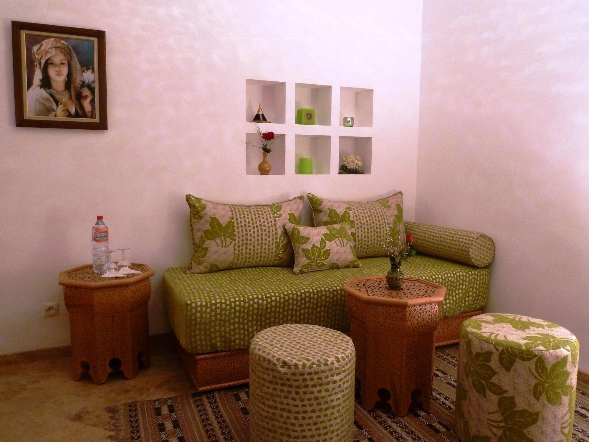 Riad Viva Марракеш Екстер'єр фото A Moroccan living room